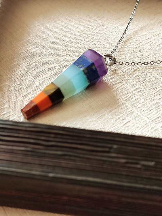 گردنبند سنگ هفت چاکرا منشوری اصل شاران