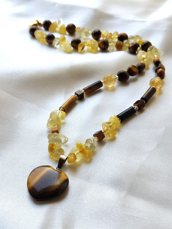 گردنبند سنگ با آویز چشم ببر قلبی اصل شاران