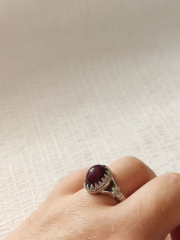 انگشتر نقره مردانه با نگین یاقوت