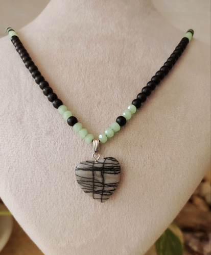 گردنبند سنگ زنانه