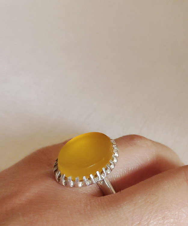 انگشتر نقره مردانه با نگین عقیق زرد