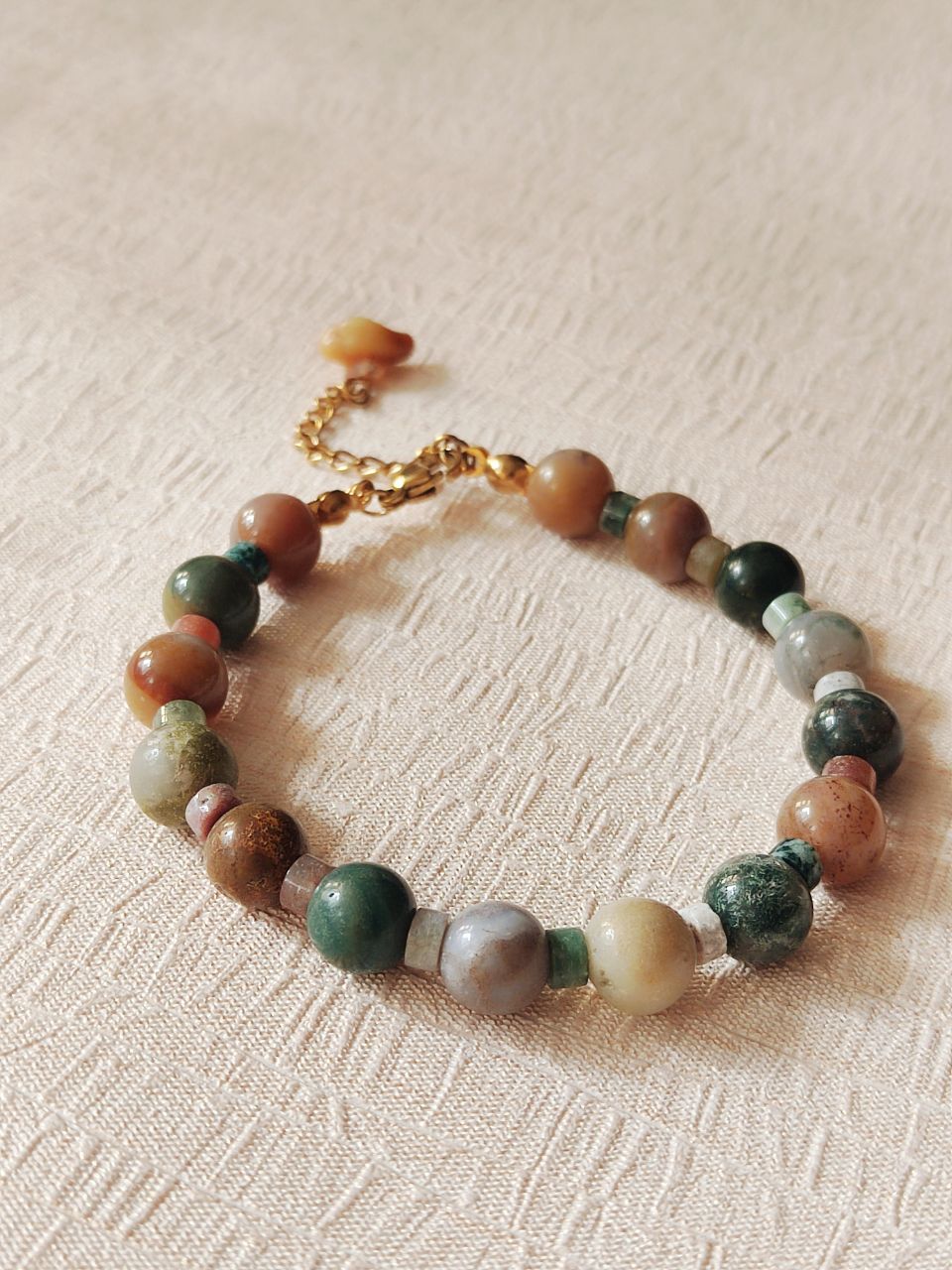 دستبند عقیق خزه ای