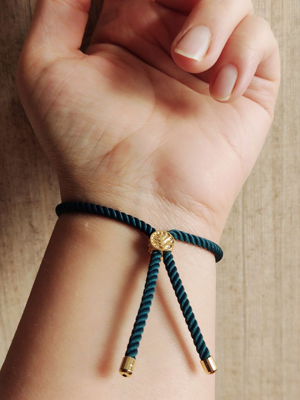 دستبند زنانه عقیق خزه ای