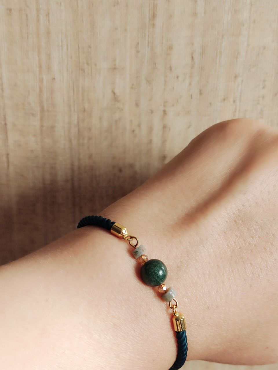 دستبند زنانه عقیق خزه ای