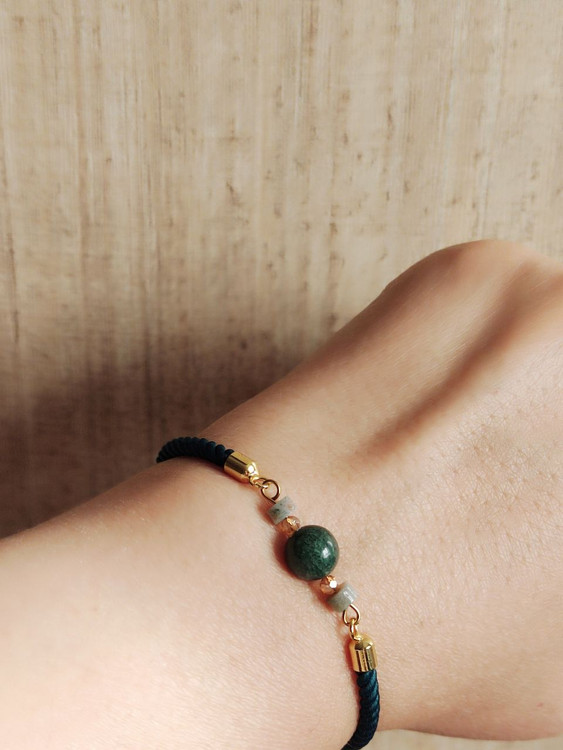 دستبند زنانه عقیق خزه ای