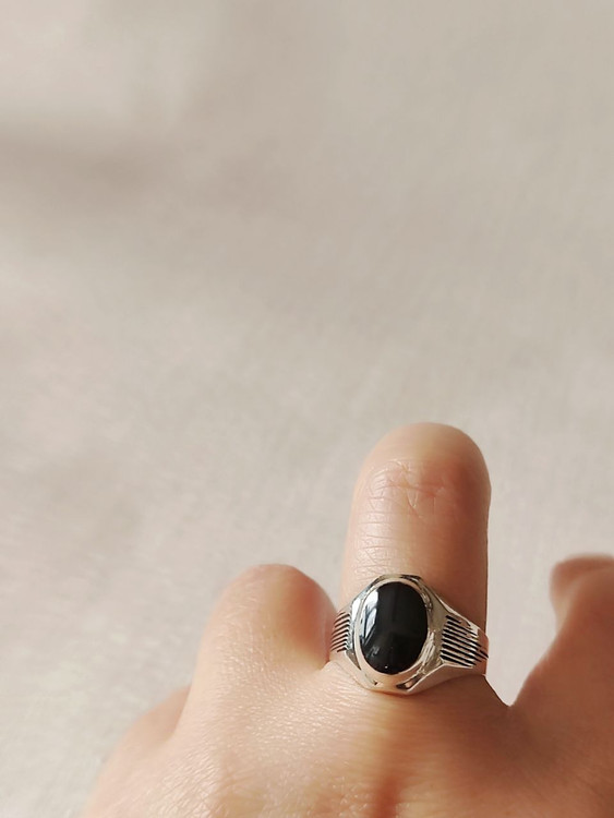 انگشتر نقره مردانه با نگین اونیکس