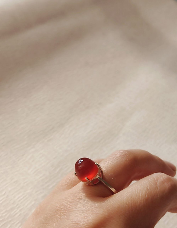 انگشتر نقره زنانه با نگین عقیق خراسانی