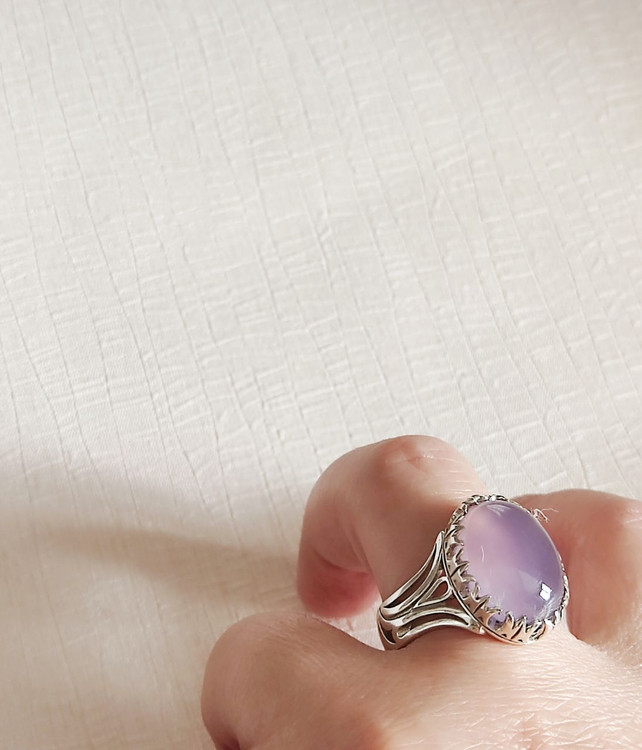 انگشتر نقره مردانه با نگین عقیق سوسنی